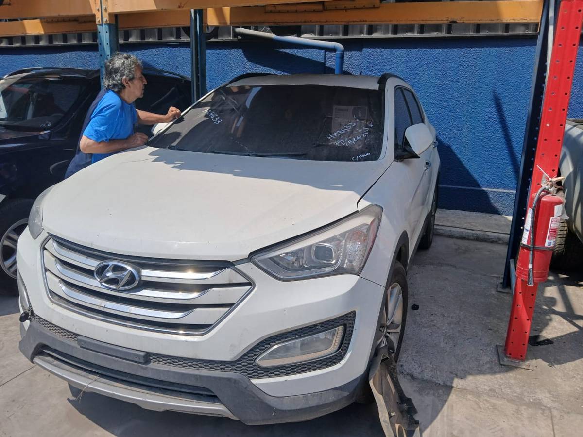 Hyundai Santa Fe CRDI GLS en desarme